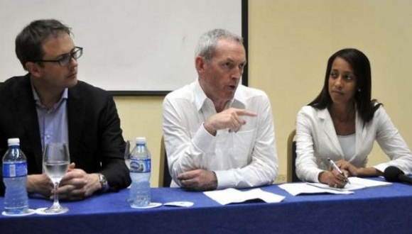 Lord John Hutton en La Habana durante un encuentro entre empresarios británicos y cubanos. Foto: Alberto Borrego.